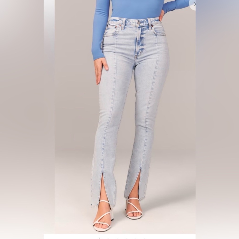 Abercrombie & fitch light Blue Women's front slit skinny leg Jeans